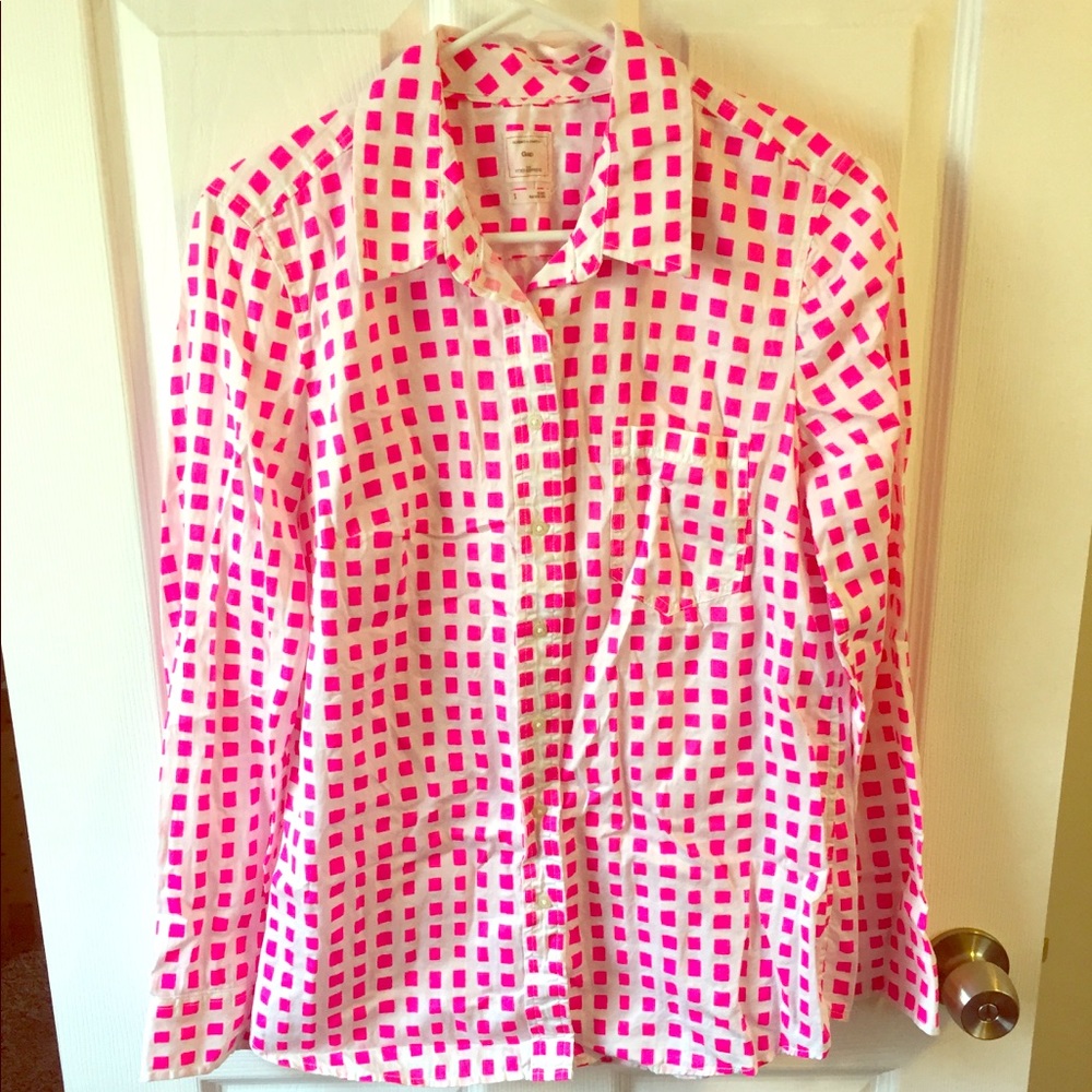Gap button down shirt